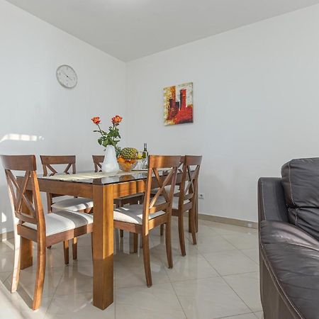 Апартаменты Koraca B4 Kirmenjak Экстерьер фото